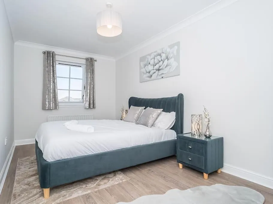 Luxury 2Bed 2Bath Flat In City Centre- Free Parking! Apartment Edinburgh